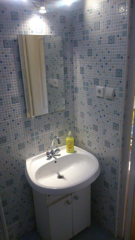 Red Locomotive Apartment Budapest Ruang foto